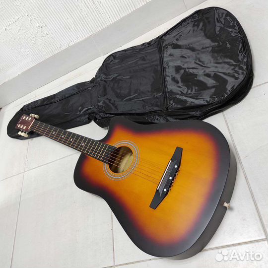 Гитара акустическая новая с чехлом