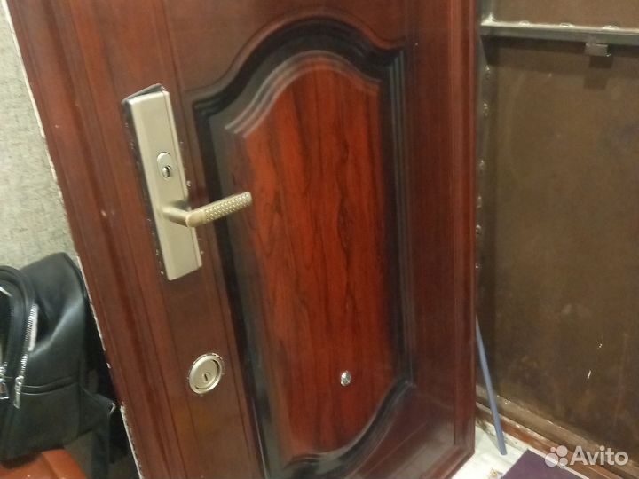 Дверь входная бу