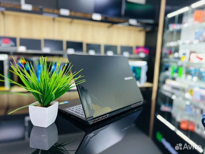 Игровой ноутбук Core i5-12500H/RTX 4060/DDR4-16