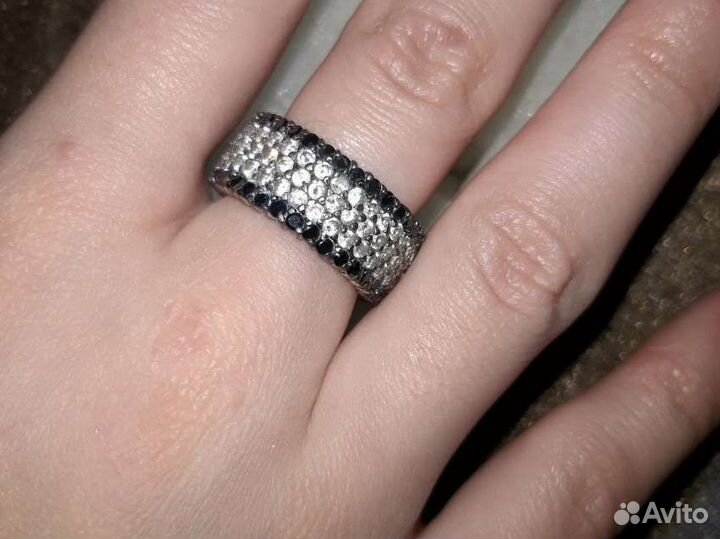 Серебряное кольцо