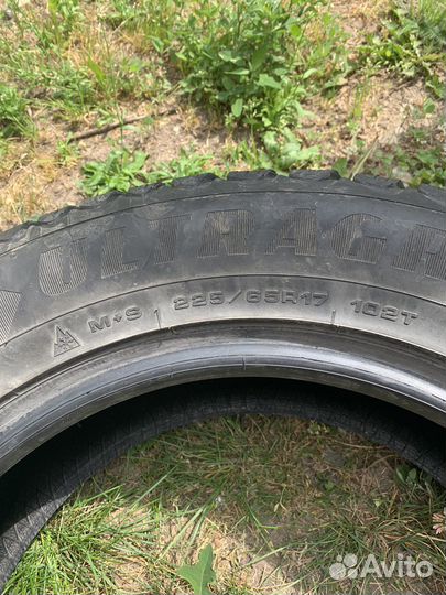 Goodyear Ultra Grip Ice Arctic 2 SUV 225/65 R17 102T