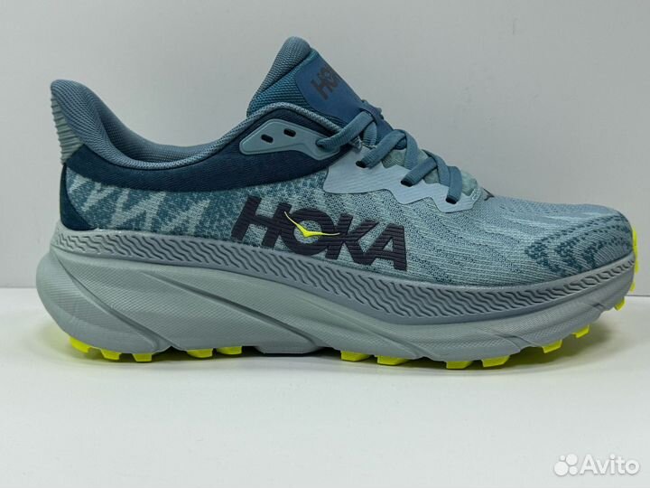 Hoka one one M