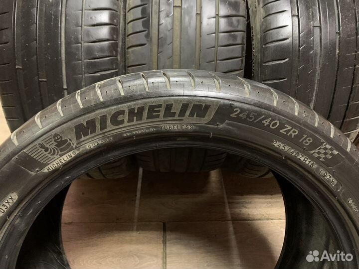 Michelin Pilot Sport 4 245/40 R18