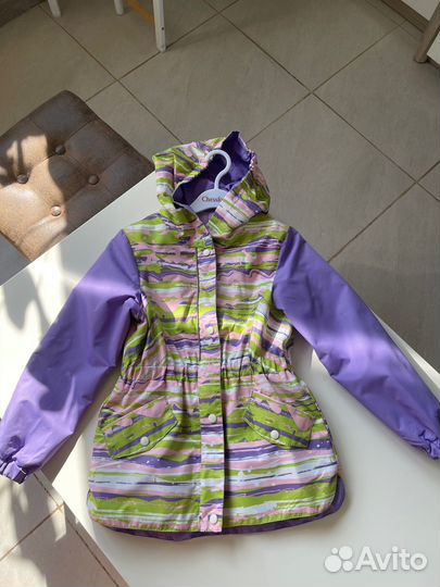 Вещи пакетом куртки.платья, джинсы,джемпера 4-5 ле