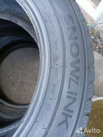 Triangle Snowlink TWT02 215/55 R17 98R