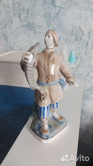 Статуэтка фарфор СССР гжель