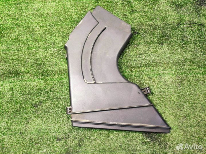 Крышка ремня грм Audi A6 C5 2.4л, 2.7л