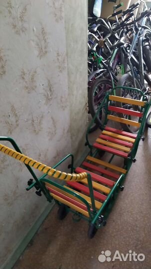 Санки для двойни с накидками для ног