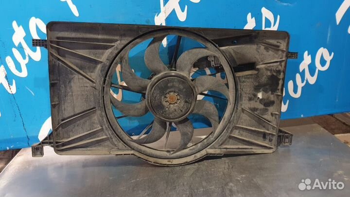 Диффузор радиатора охлаждения Форд Фокус 3