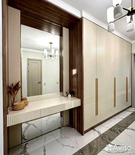 G5UK2 Прихожая