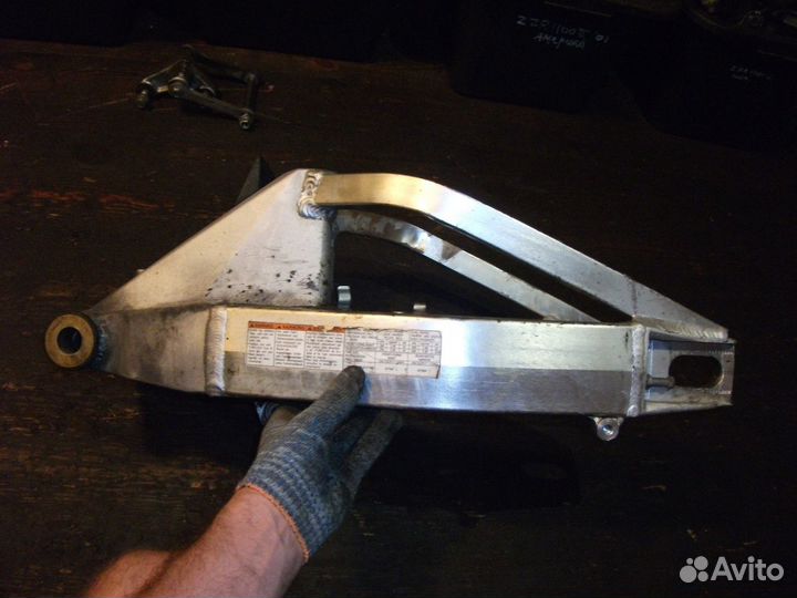 Маятник Suzuki, GSX 1300 R Hayabusa, 1997-2007