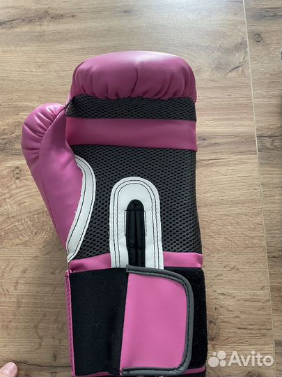 Боксерские перчатки 12 oz