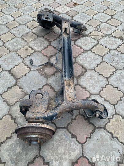 Задняя балка Ford Fiesta mk5 в сборе 5660