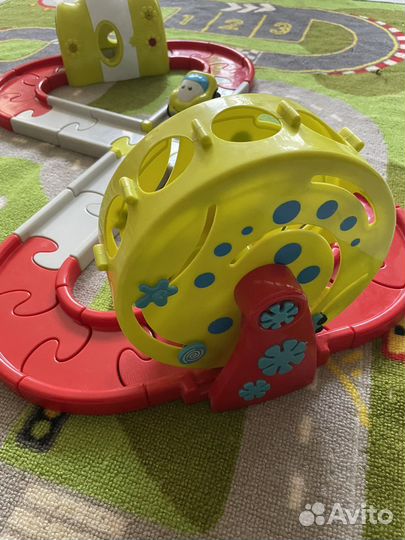 Трек с машинками