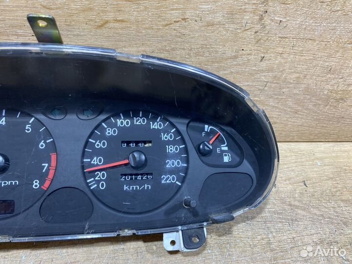 Панель приборов Hyundai Lantra бензин 1121010