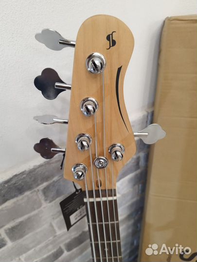 Бас-гитара Stagg SBJ-30 BLK 5S новая 5струн