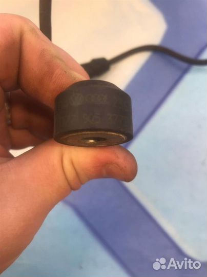 Датчик детонации 077905377D