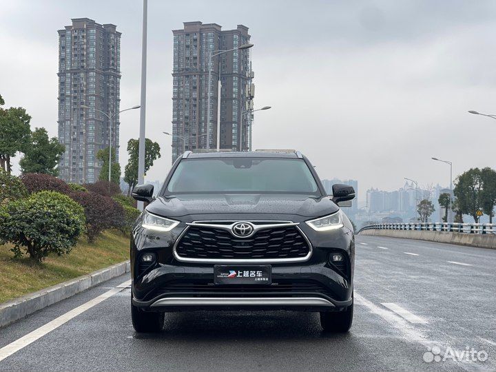Toyota Highlander 2.0 AT, 2023, 10 км