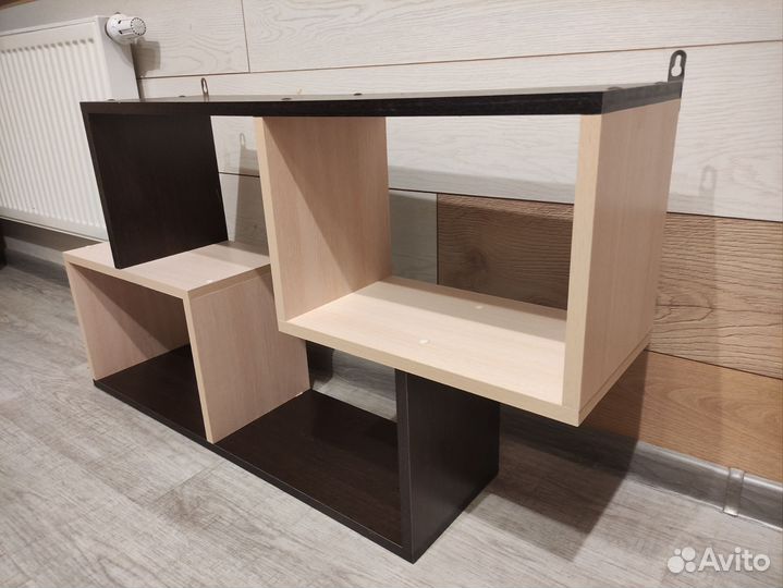 Полка книжная настенная