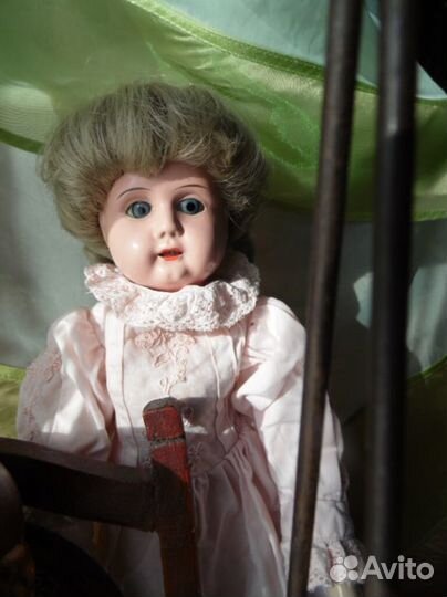 Кукла старая