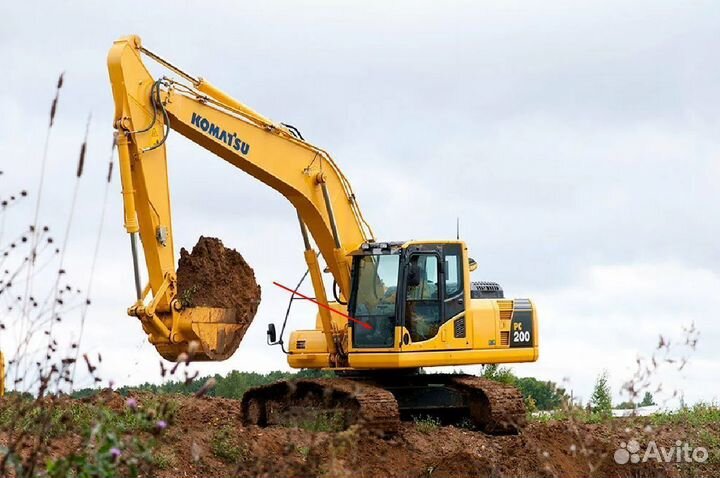 Стекло лобовое нижнее на экскаватор Komatsu PC200