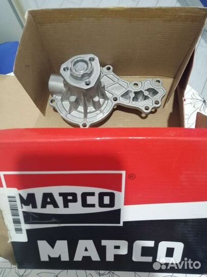 Водяной насос на Пассат B5 VAG 026 121 005F