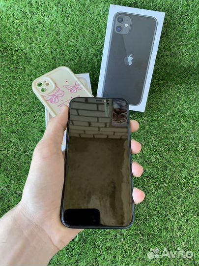 iPhone 11, 64 ГБ