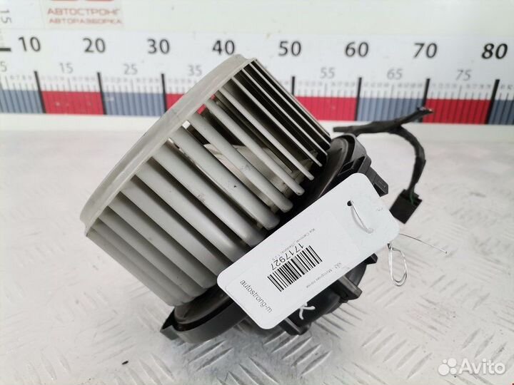 Моторчик печки для Hyundai-KIA Carnival (Sedona) 1