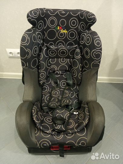 Автомобильное детское кресло