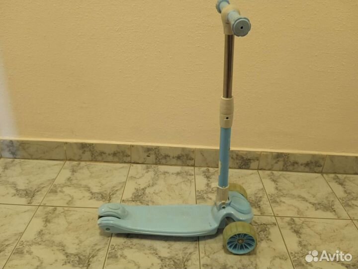 Самокат детский трехколесный