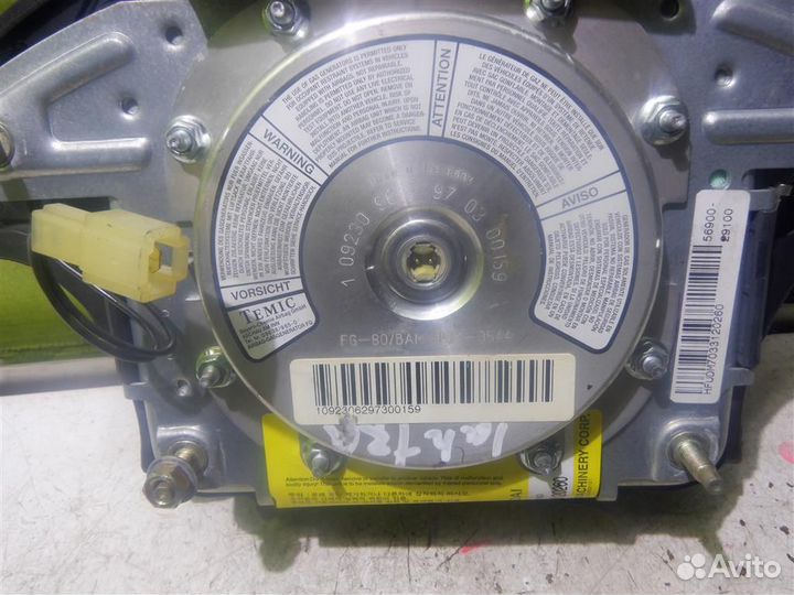 Подушка безопасности в руль Хендай Лантра 96-00