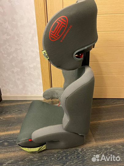 Детское автокресло