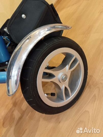 Трехколесный велосипед