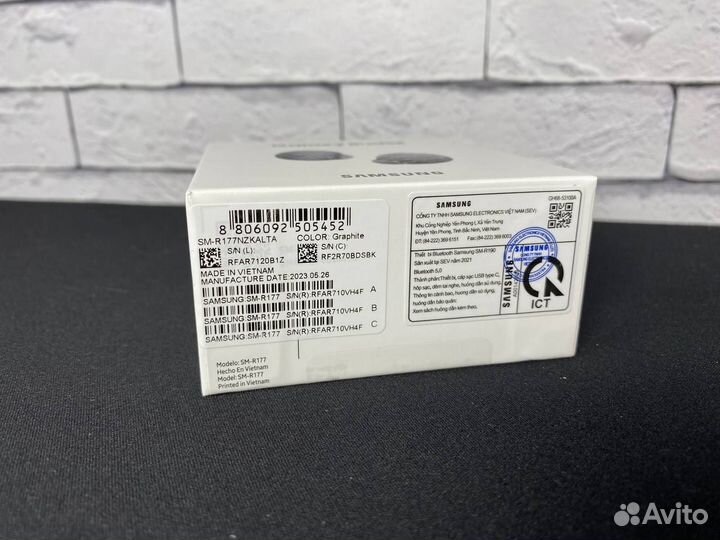 Беспроводные наушники samsung Galaxy buds