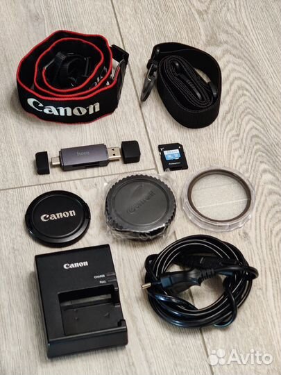 Canon eos 1100d kit (большой комплект)