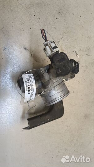 Заслонка дроссельная Chrysler Voyager, 1998