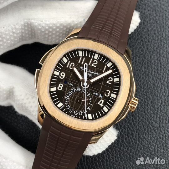 Часы Patek Philippe Dual Time Aquanaut