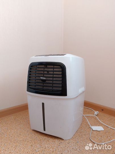 Очиститель и увлажнитель воздуха с ионизацией