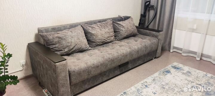 Продается диван в отличном состоянии