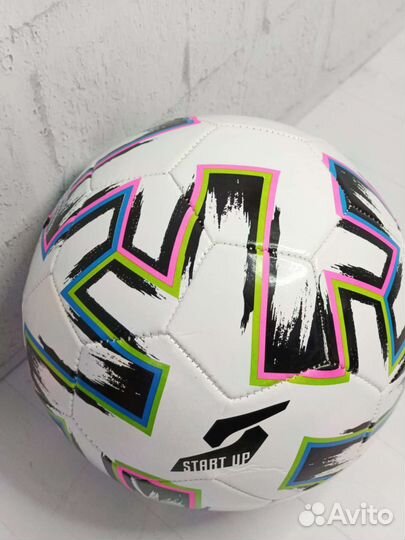 Футбольный мяч