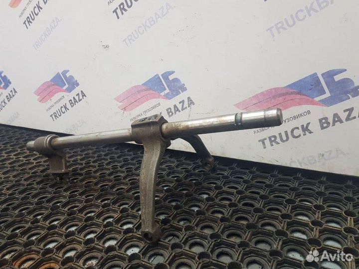 Вилка включения передачи