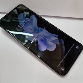 Samsung Galaxy Z Flip4, 8/128 ГБ