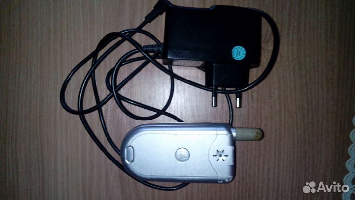 Motorola V180