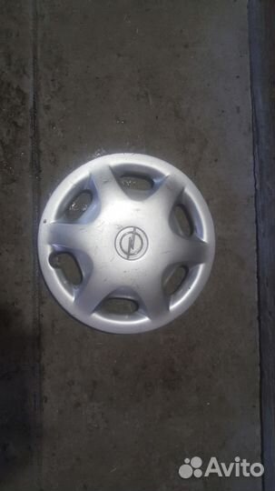 Один оригинальный колпак Опель 16 дюймов