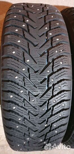 Nokian Tyres Hakkapeliitta 8 SUV 215/65 R16 98T