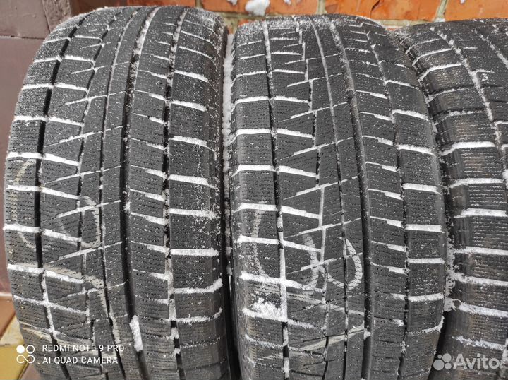 Bridgestone Blizzak Revo GZ 225/50 R17 94Q