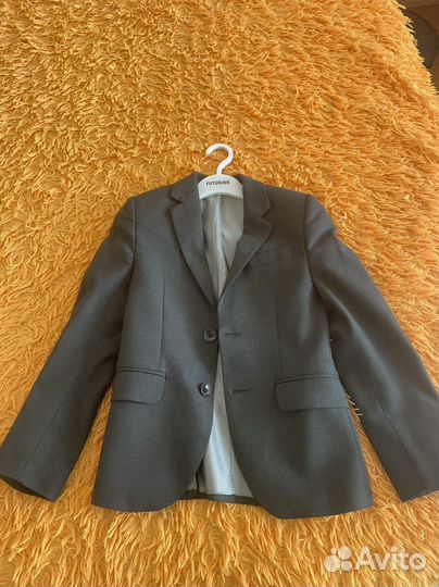 Пиджак,брюки,рубашки для мальчика 128