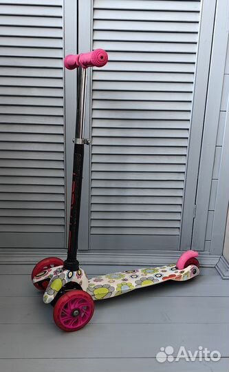 Самокат детский трехколесный со светящ. колесами