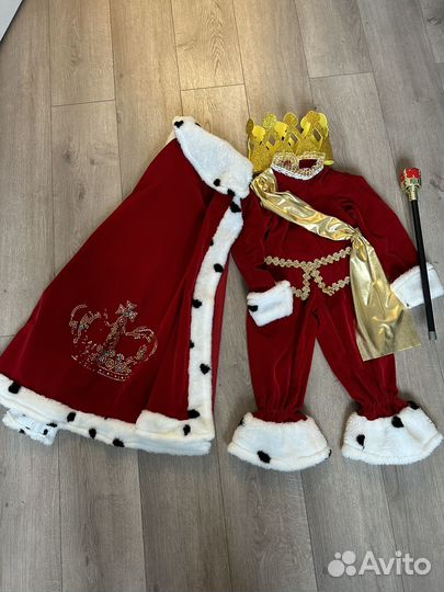Новогодний костюм короля