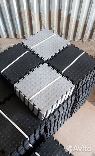 Модульная плитка пвх для магазина